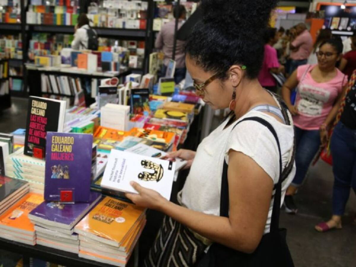 Inició la Feria del Libro, Libraq 2020