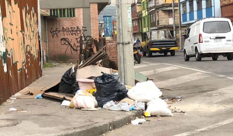 Basuras en la calle/Imagen de ilustración