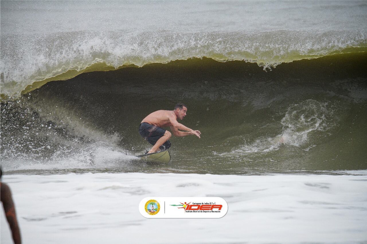 Con el repliegue del mar de leva llegó a su fin campeonato de surf relámpago en Cartagena