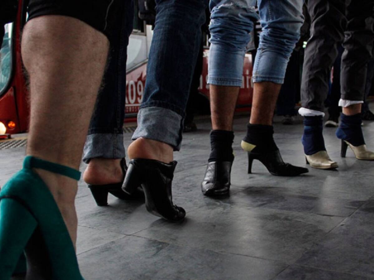 Pamplona realiza competencia de hombres en tacones por día de la mujer