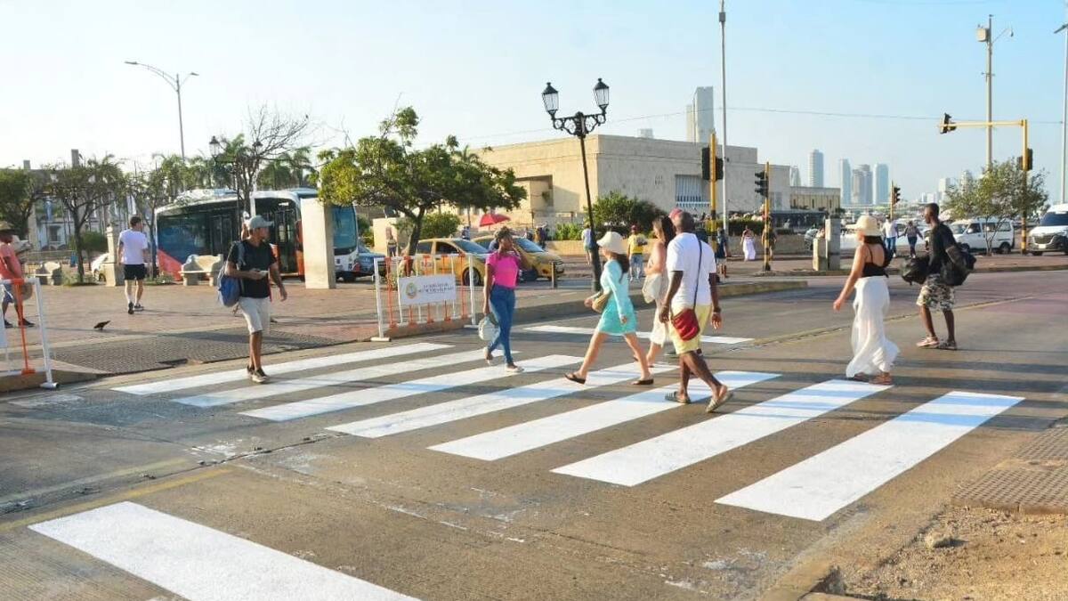 DATT realizó mantenimiento de los cruces peatonales de la Avenida Blas de Lezo