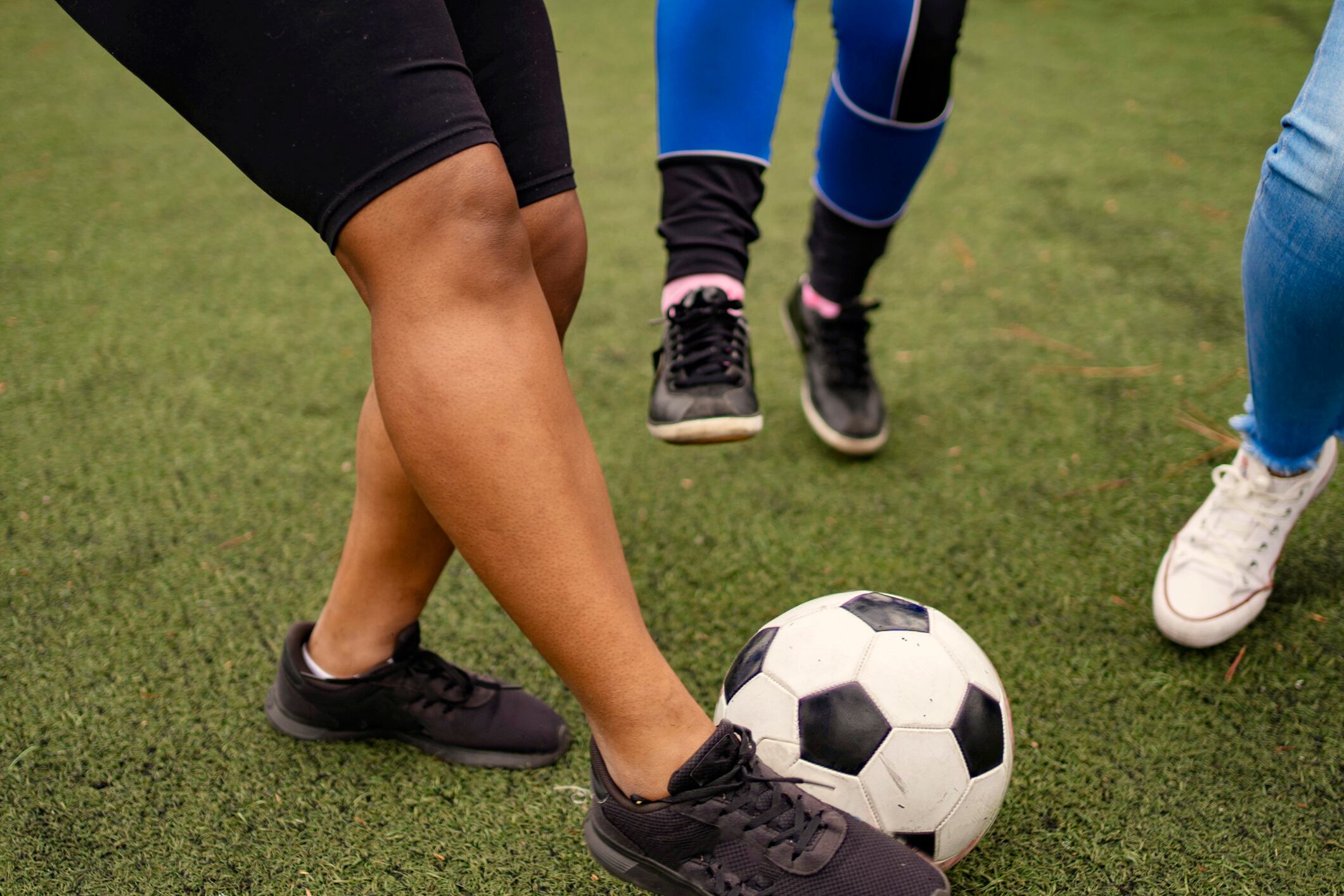 Investigan supuesta orgía con jugadoras y técnicos de equipo de fútbol. Imagen referencia / Foto: Getty Images