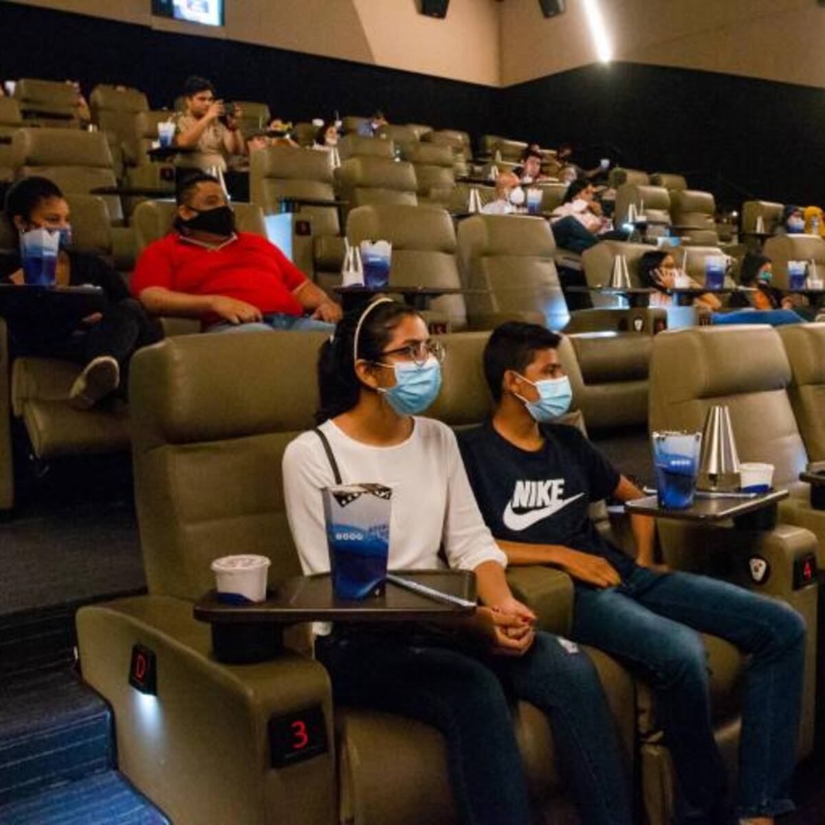 Personas se quedaron encerradas en un cine al norte de Barranquilla
