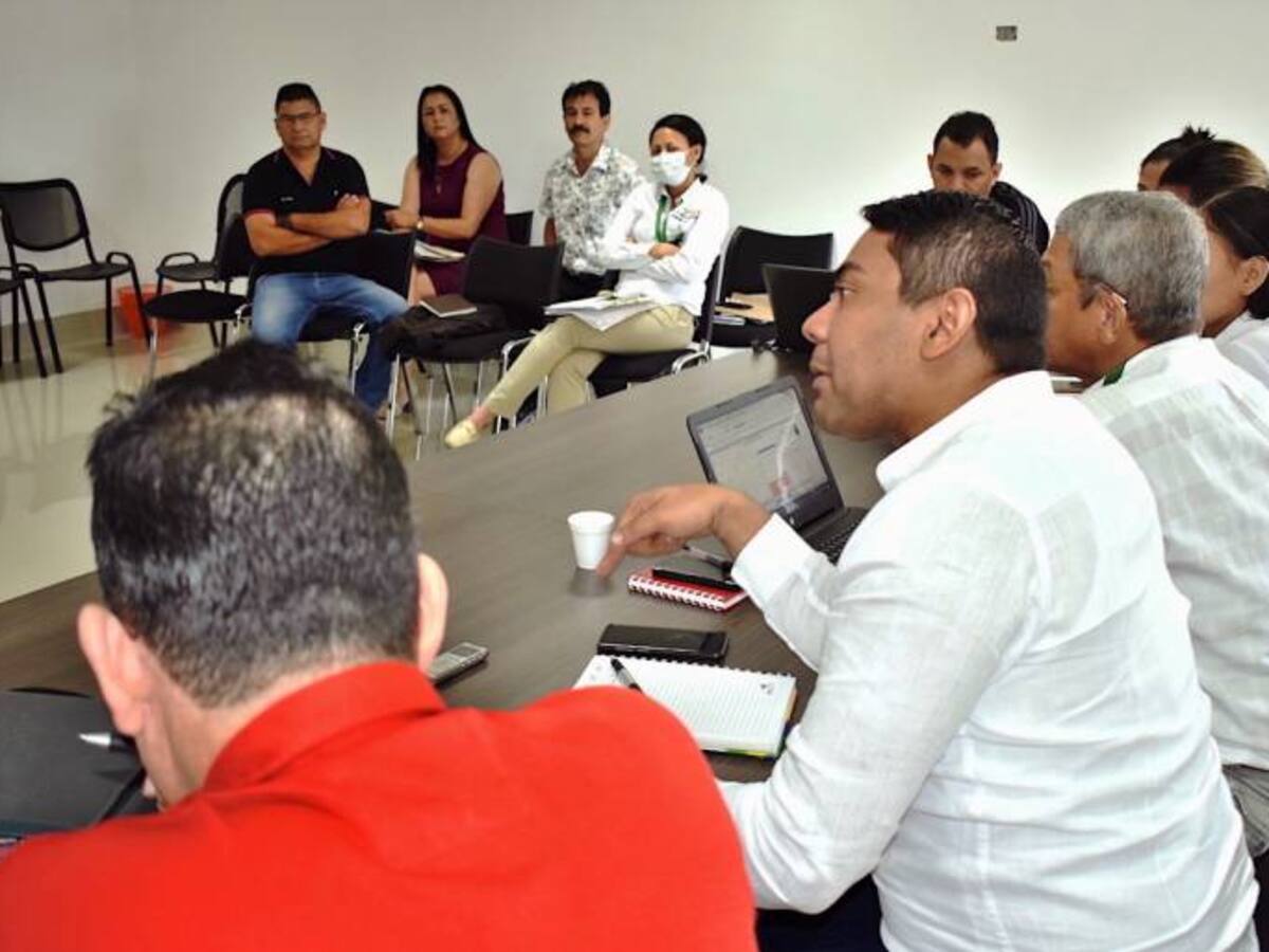 Gobierno de Bolívar reubica docentes faltantes en Santa Rosa del Sur