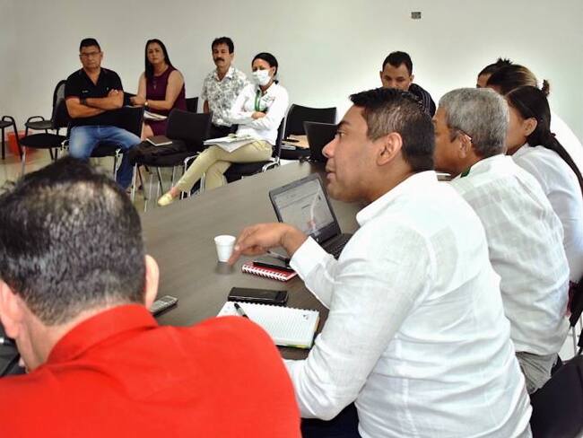 Gobierno de Bolívar reubica docentes faltantes en Santa Rosa del Sur