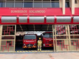 Cuerpo de Bomberos de Sogamoso opera solo con voluntarios ante crisis financiera; esperan acuerdo con la alcaldía para garantizar recursos y fortalecer su capacidad operativa.