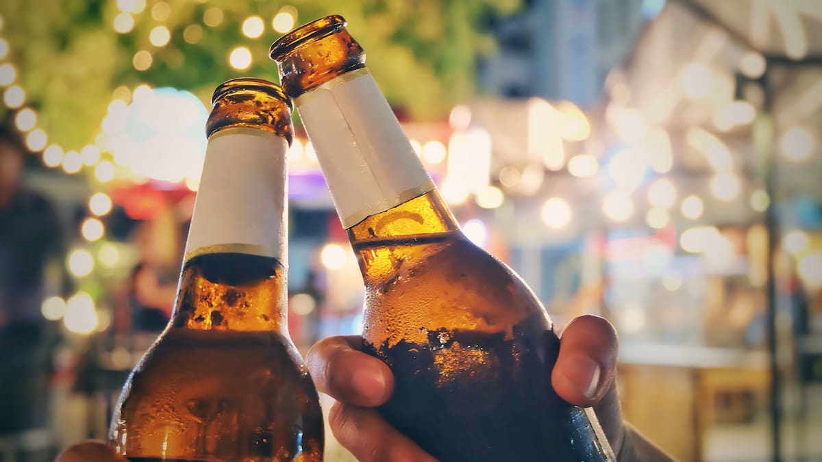 Entra en vigor nueva normativa sanitaria para bebidas alcohólicas en Colombia