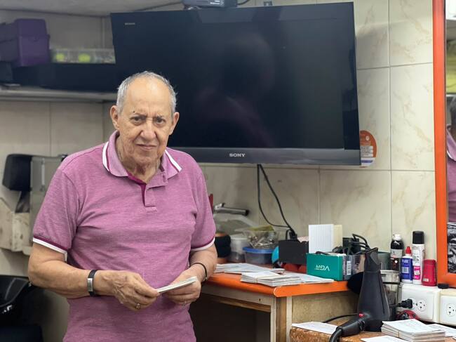 Joseíto se despide de su oficio en el centro de Cúcuta / Foto Caracol Radio Cúcuta