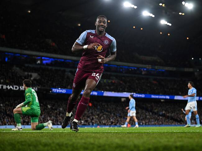 Jhon Jader Durán en el partido entre Manchester City y Aston Villa. (Photo by PAUL ELLIS/AFP via Getty Images)