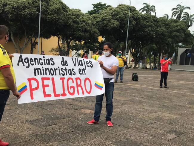 Plantón por falta de ayudas para agencias de viajes