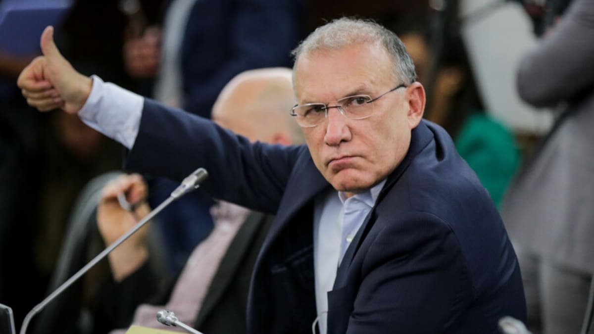 Los fallos de las Cortes se deben respetar, aunque parezcan injustos: Roy Barreras