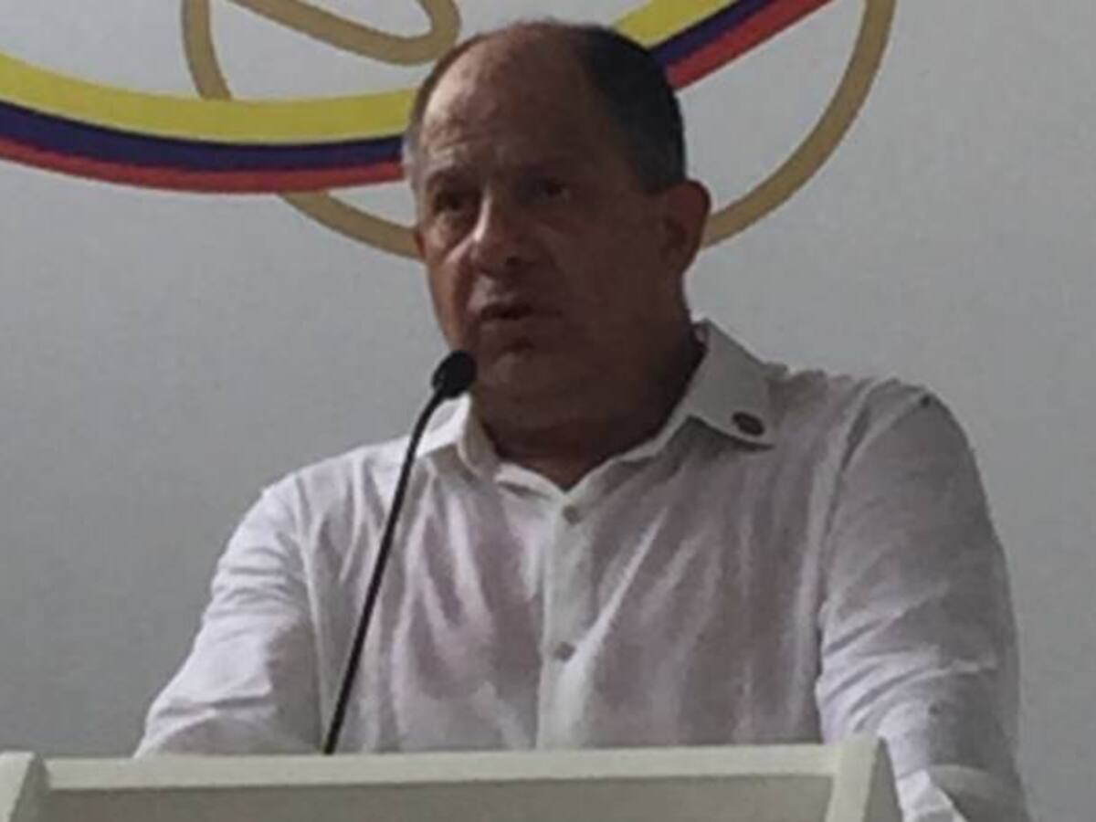 La radio ha contribuido al progreso y la democracia de Latinoamérica: Solís