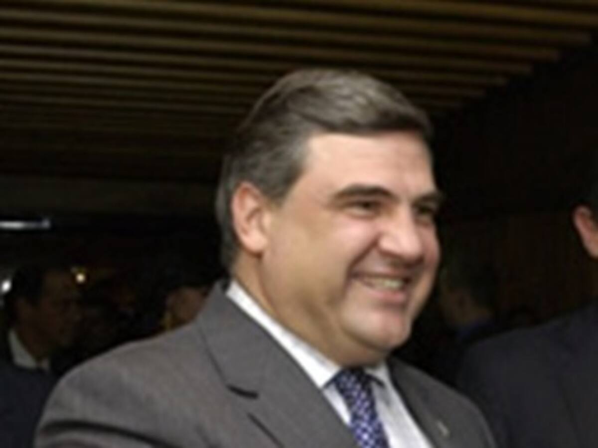 Luis Ernesto Mejía afirma que Uribe le deseó éxitos como fórmula vicepresidencial de Noemí