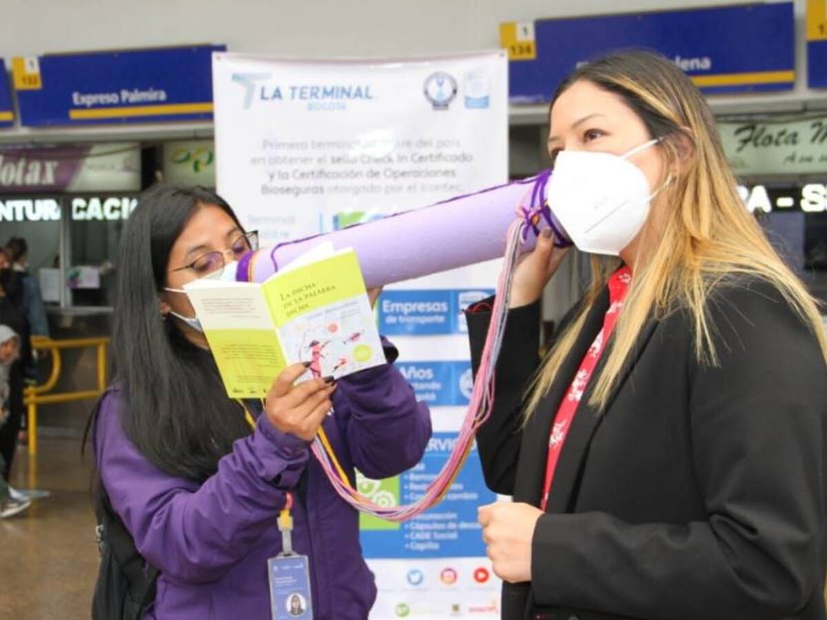 Pasajeros de las terminales de Bogotá podrán acceder a una biblioteca digital