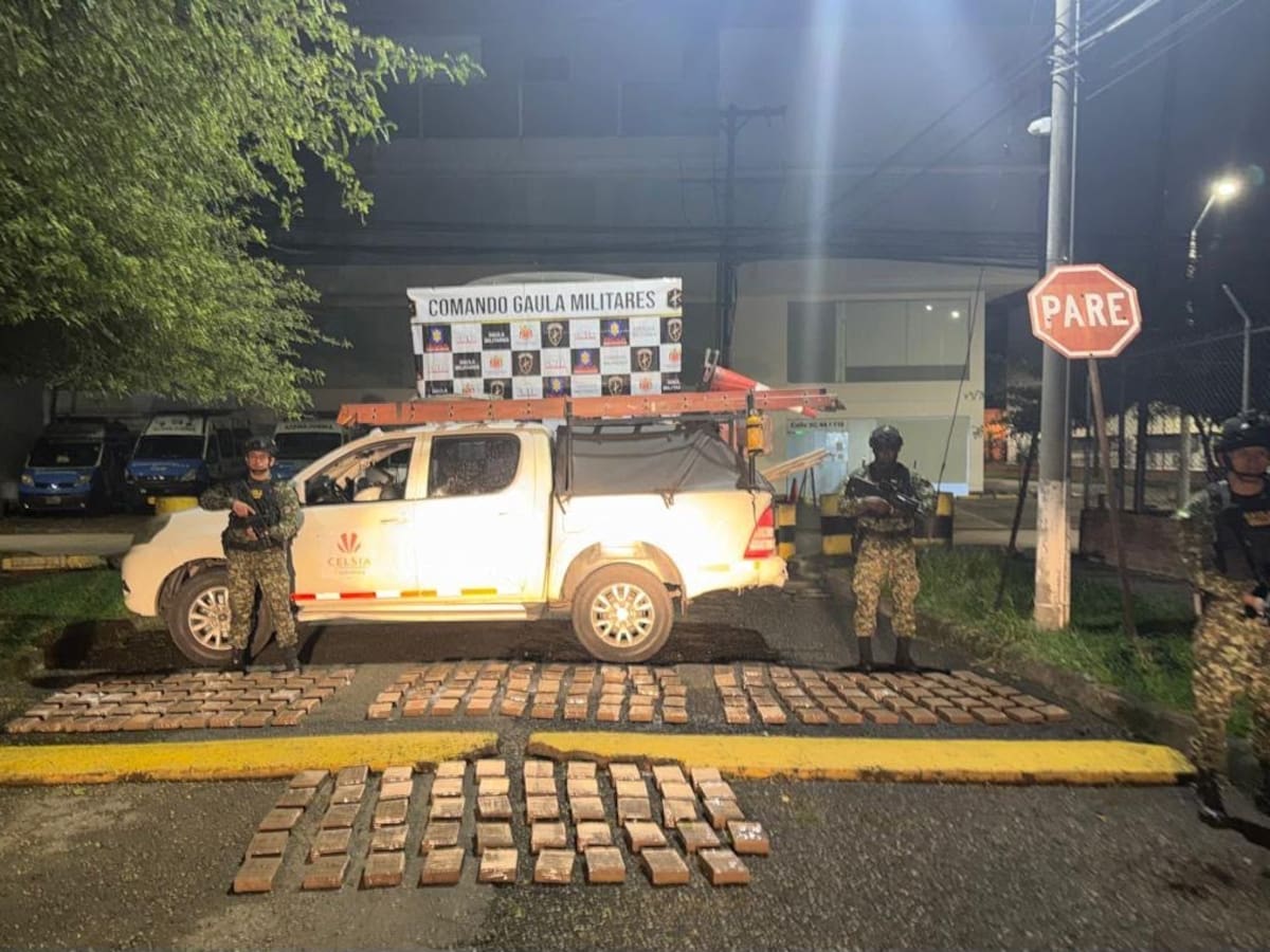 Un presunto delincuente que transportaba cocaína murió tras enfrentarse a las autoridades en Cali