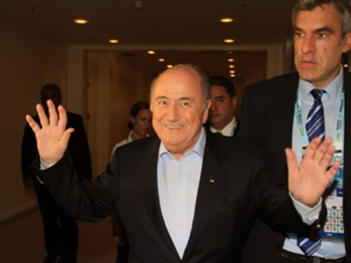 Blatter asegura que el estadio de Sao Paulo se concluirá en abril