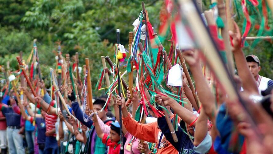 "Si no nos dan una solución seguimos con el bloqueo", dicen los indígenas del Cauca. Foto: Colprensa