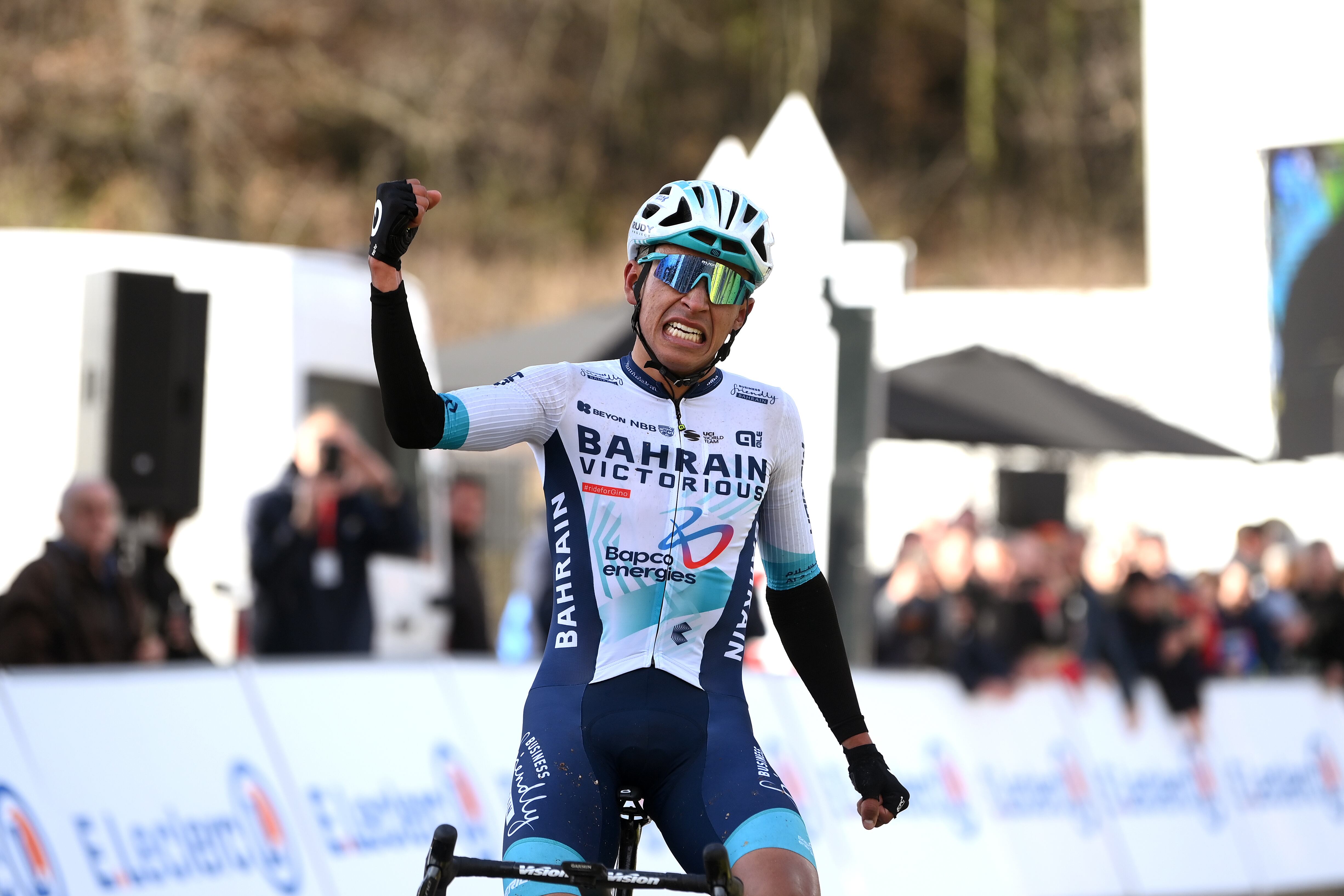 Santiago Buitrago (Bahrain-Victorious), pedalista colombiano. (Photo by Alex Broadway/Getty Images)