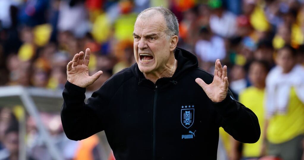 Marcelo Bielsa, entrenador de Uruguay (Photo by Franklin Jacome/Getty Images)