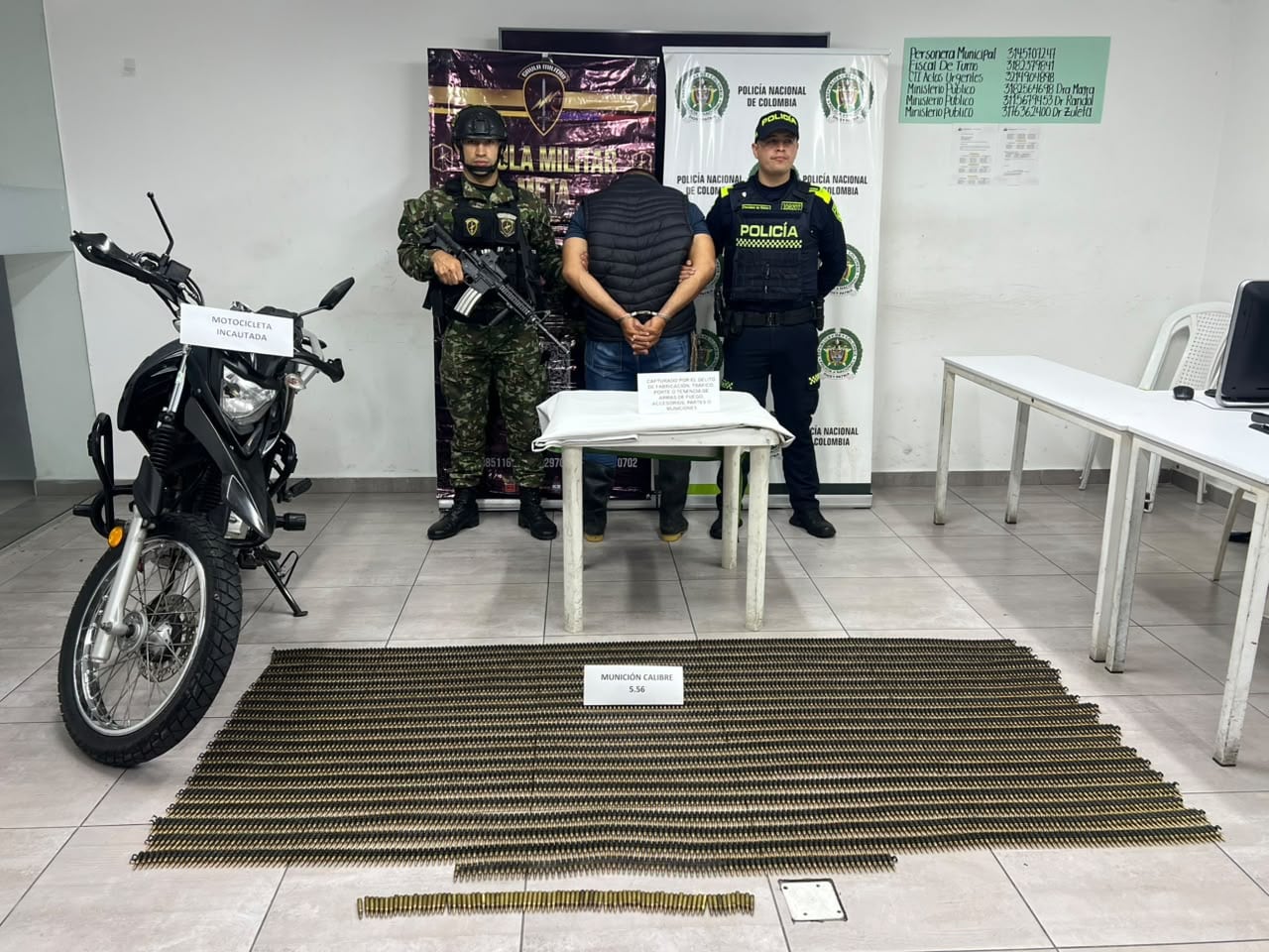 Soldado pensionado del EJC con 3.962 cartuchos de disidencias Farc fue capturado en Acacías. Foto: Policía.