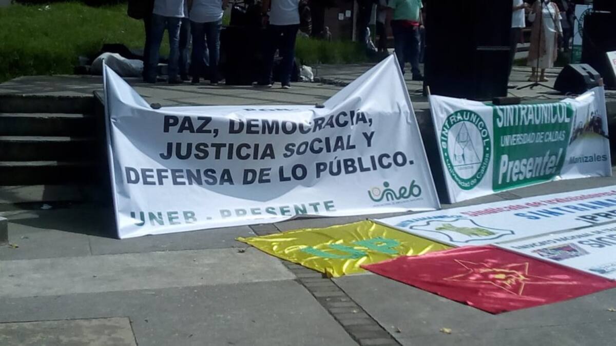 Las pancartas son parte de las manifestaciones en Manizales