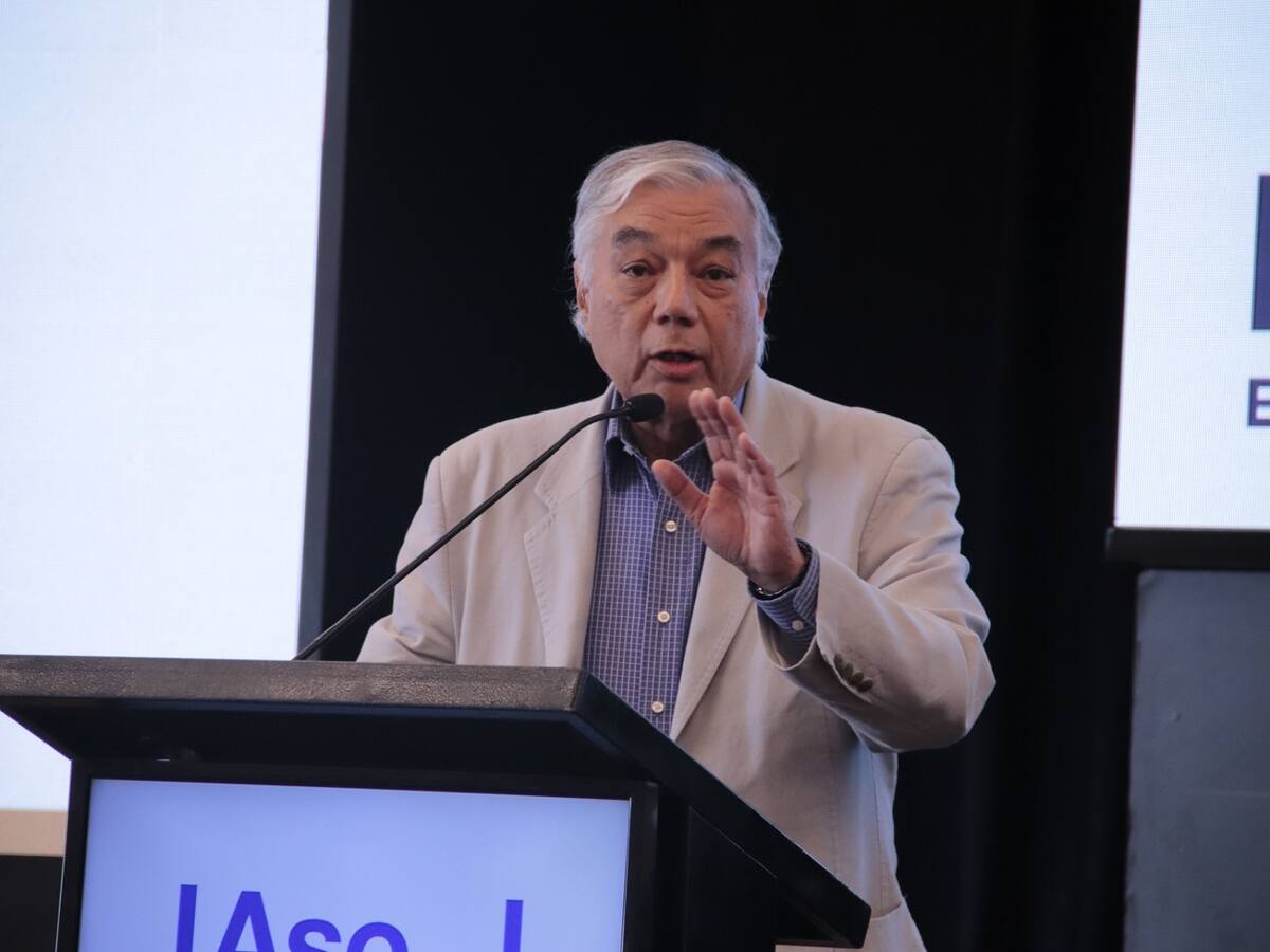 Superfinanciero propuso intervención del Banco de la República por volatilidad del dólar