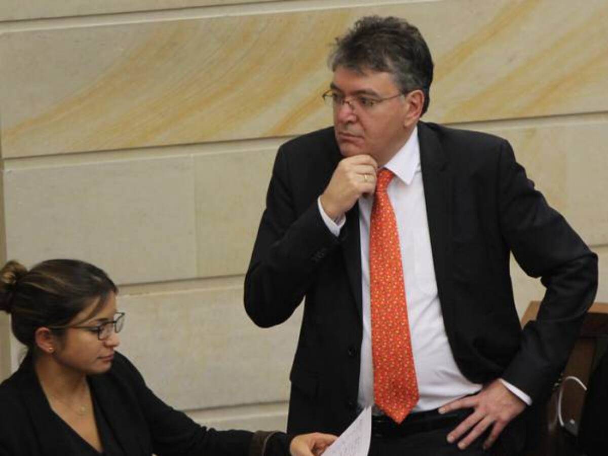 Gobierno buscará créditos con banca por US$ 1.200 millones