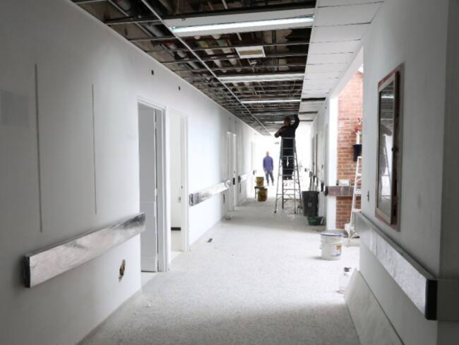 Firman contrato de $38.000 millones para infraestructura en salud en Bogotá