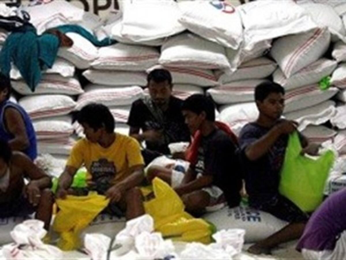 100.000 Evacuados y 7 desaparecidos en Filipinas por el tifón 'Nesat'