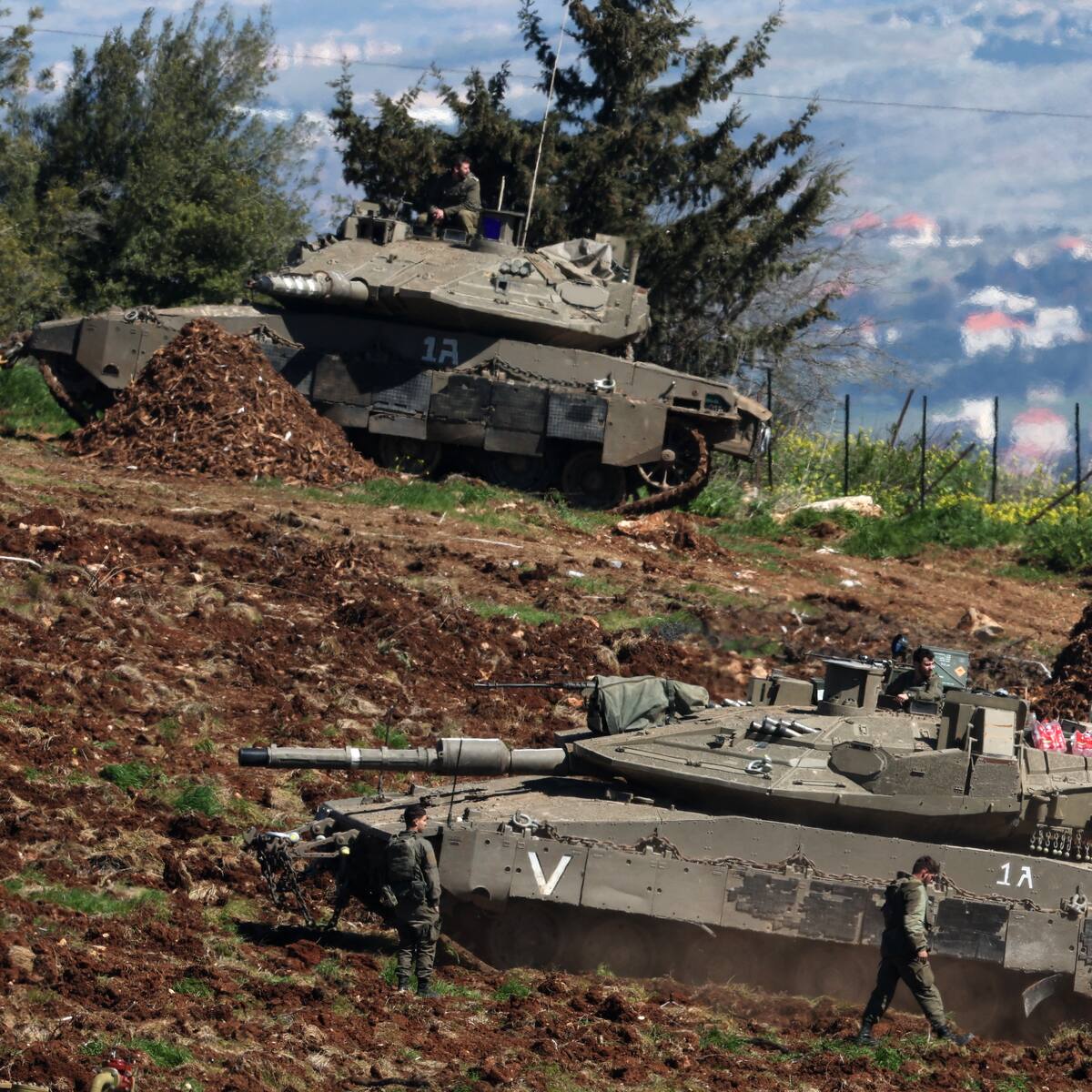 El saldo de muertos en bombardeos israelíes en Líbano asciende a casi 400 personas