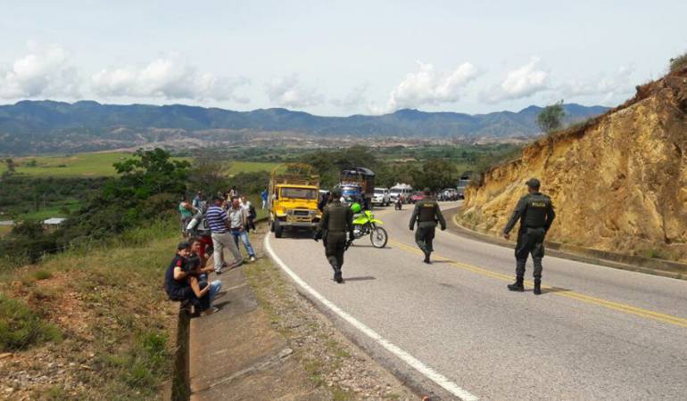 Desactivan explosivos en la vía Cúcuta-Ocaña. Foto: Archivo.