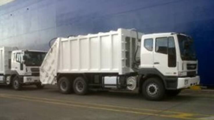 Daewoo entregó todos los compactadores al Distrito para la recolección de basuras