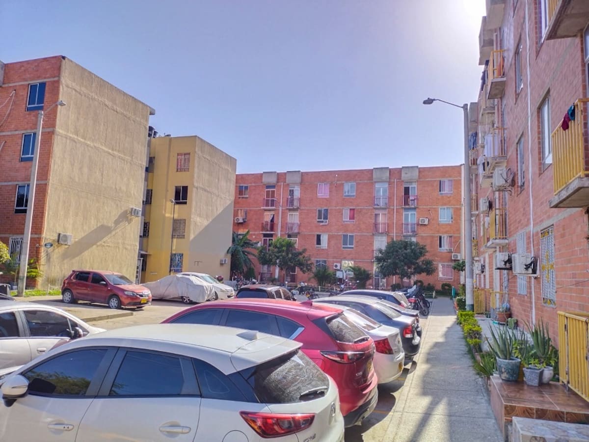 Vecinos de Portales de Alicante completan cuatro días sin energía