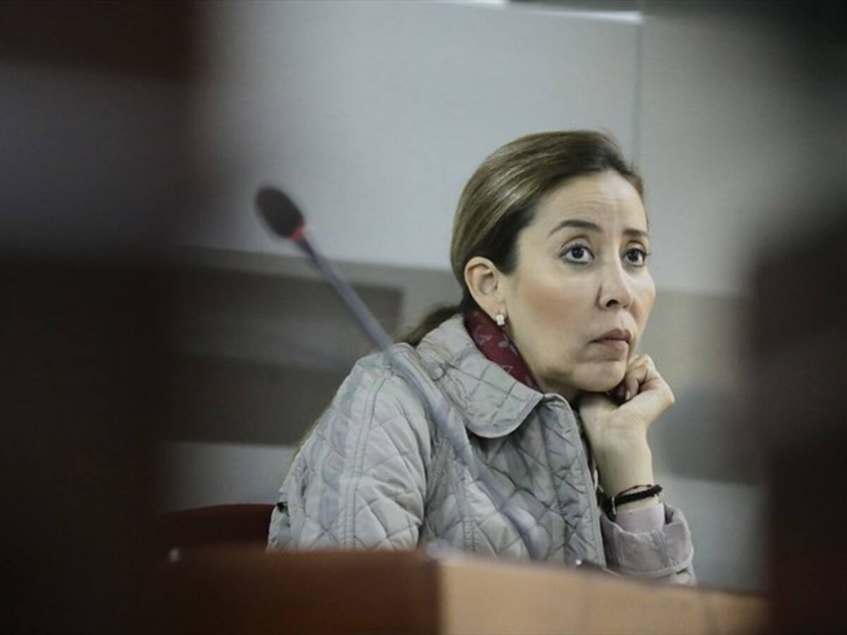 “Engavetaron mis denuncias sobre un montaje contra los Uribe”, denuncia Hilda Niño