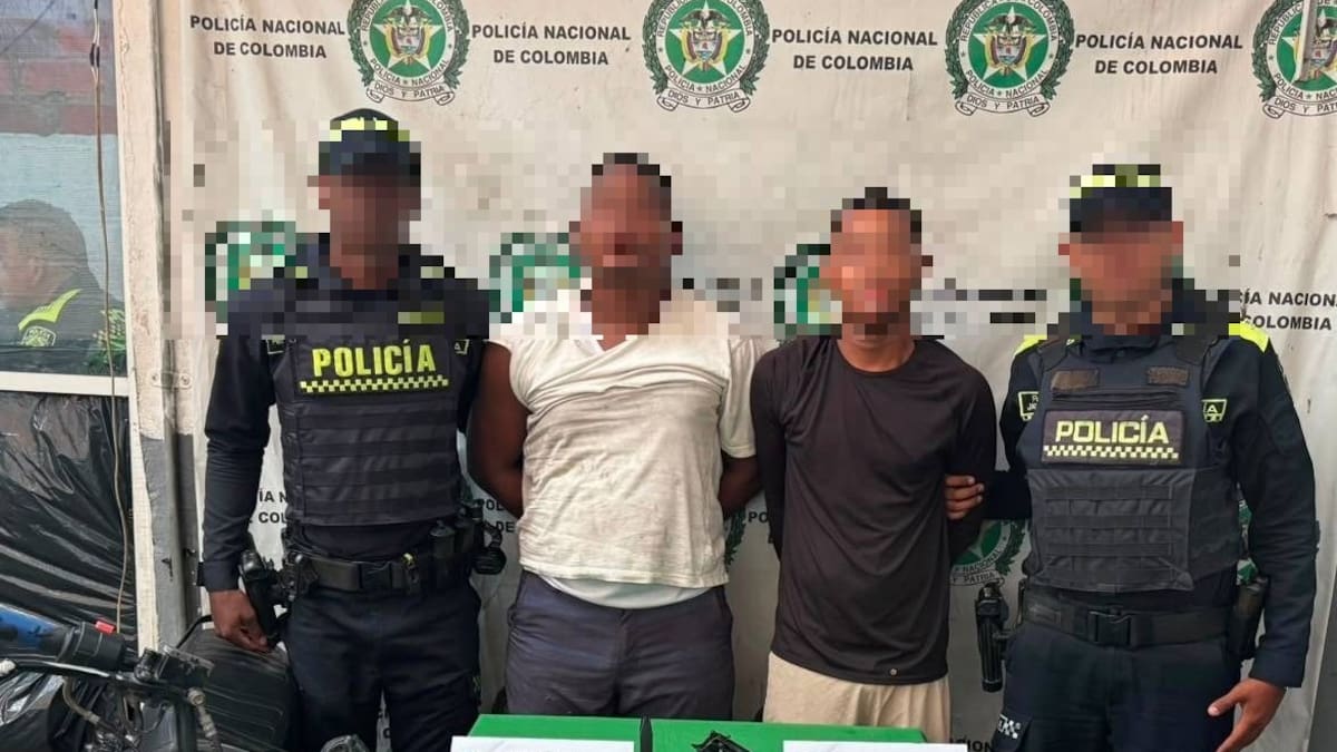Dos capturados por movilizarse con arma de fuego ilegal en Cartagena