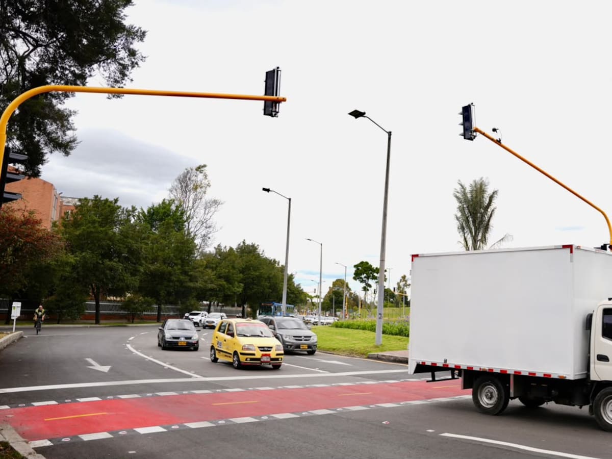 Mitos y verdades sobre nuevos semáforos en la glorieta de la calle 63 con carrera 50