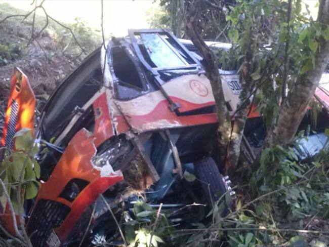 Tres muertos y once heridos, dejó accidente de un bus en Tarso, Antioquia