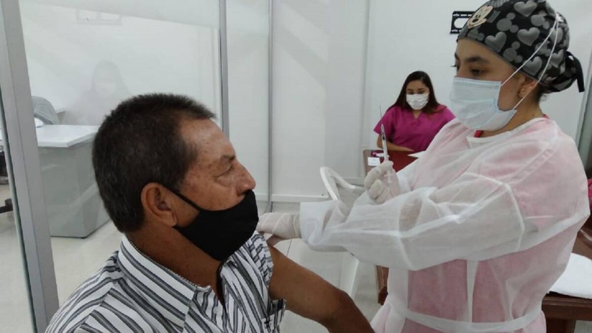 Informe sobre vacunación COVID en Quindío