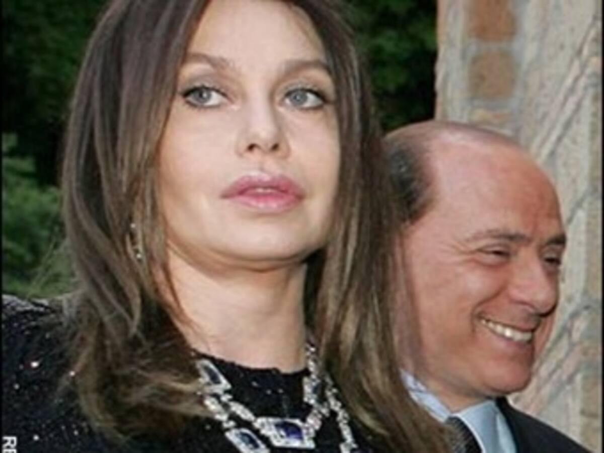 Veronica Lario, esposa de Berlusconi: 'Me siento como un soldadito asediado por el Ejército'