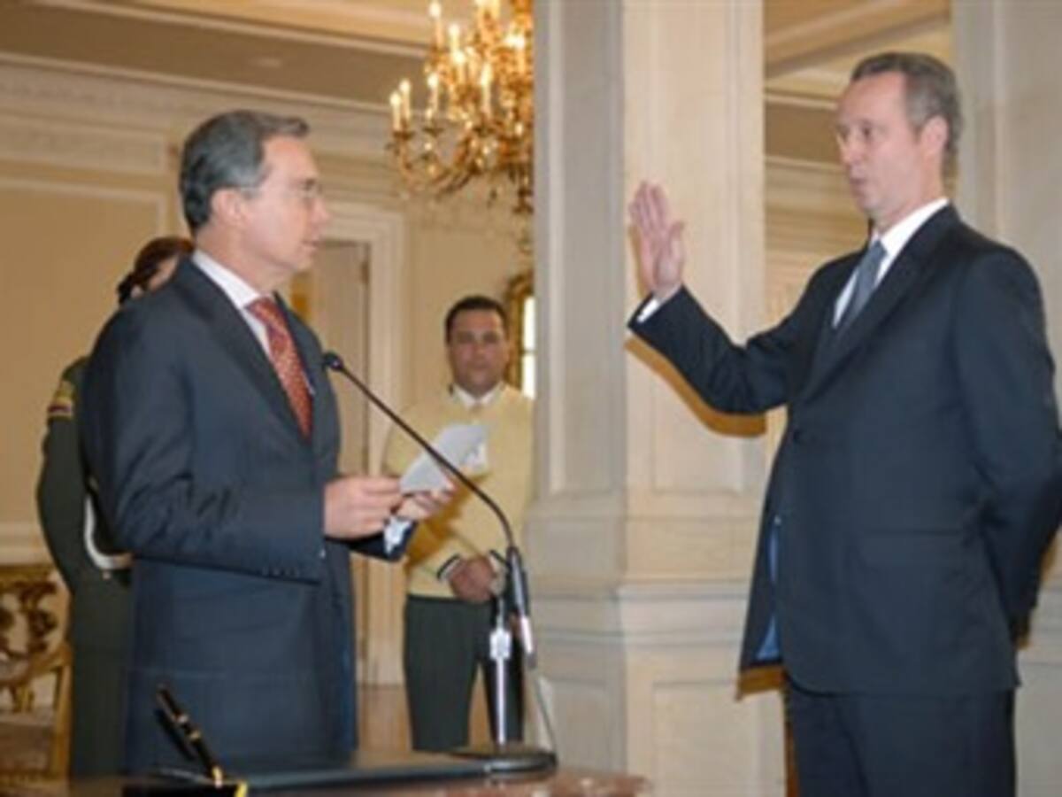 El gobierno completa terna para escoger al nuevo Fiscal