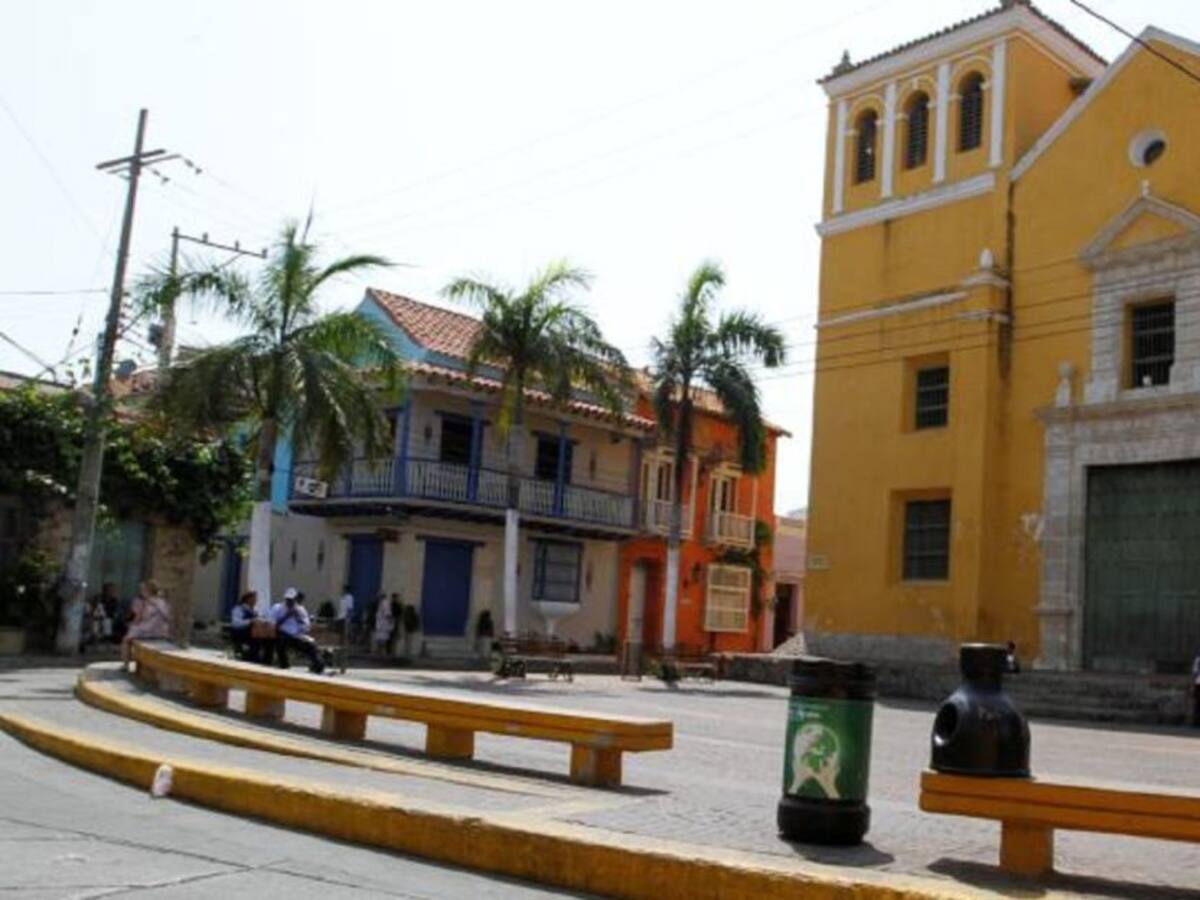 En Cartagena, prohíben consumo de licor en la plaza de la Trinidad