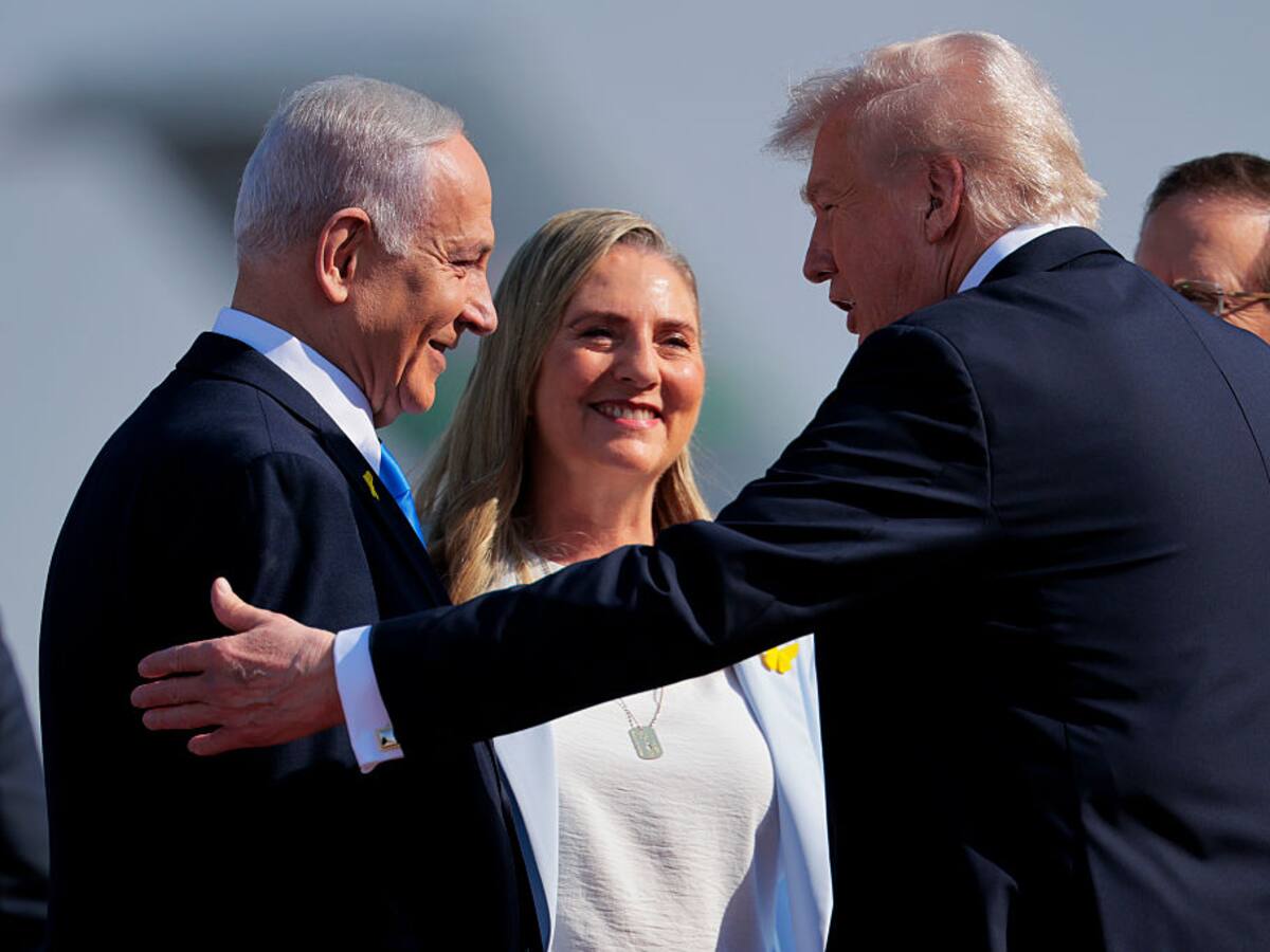Donald Trump pide que se indulte al primer ministro de Israel Benjamín Netanyahu