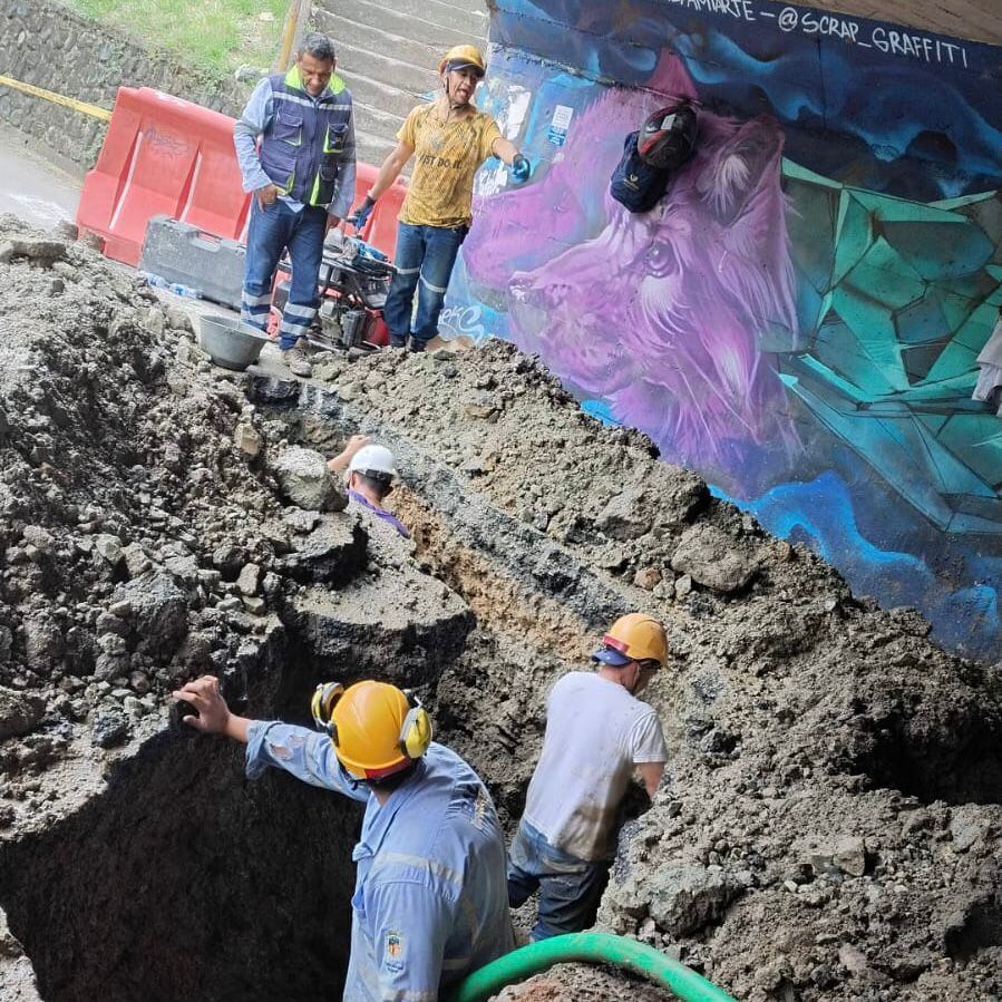 Trabajos de mantenimiento en el barrio La Floresta de Ibagué