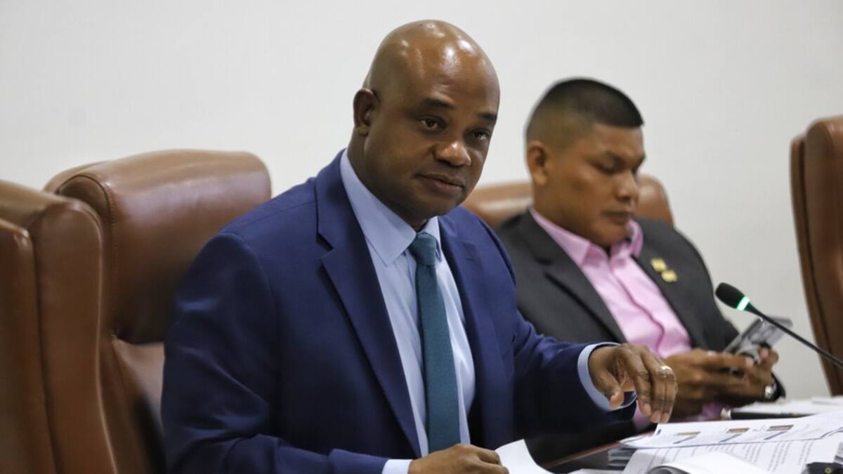 “Fui vacunado en el Chocó contra los insultos”: nuevo canciller sobre Venezuela
