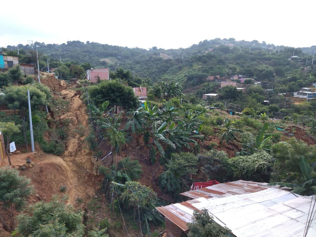 Fenómeno de remoción en masa en el anillo vial occidental
