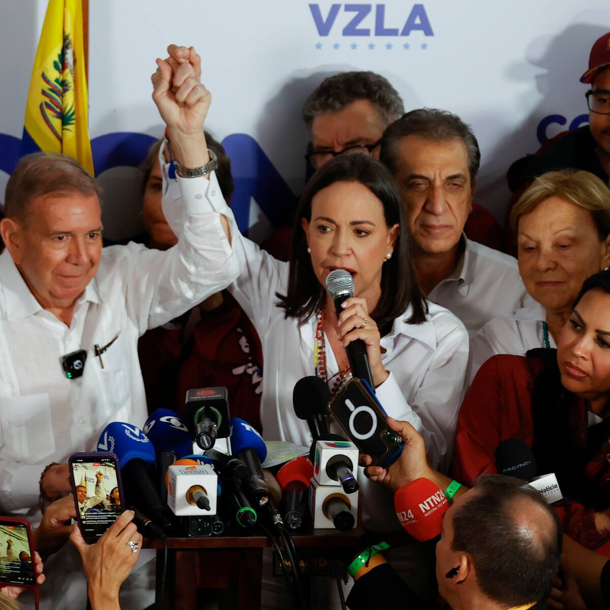 María Corina Machado dice que el "nuevo presidente electo" es Edmundo González Urrutia