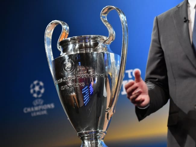 Cuarto cambio en prórroga y 23 citados en finales en competiciones UEFA