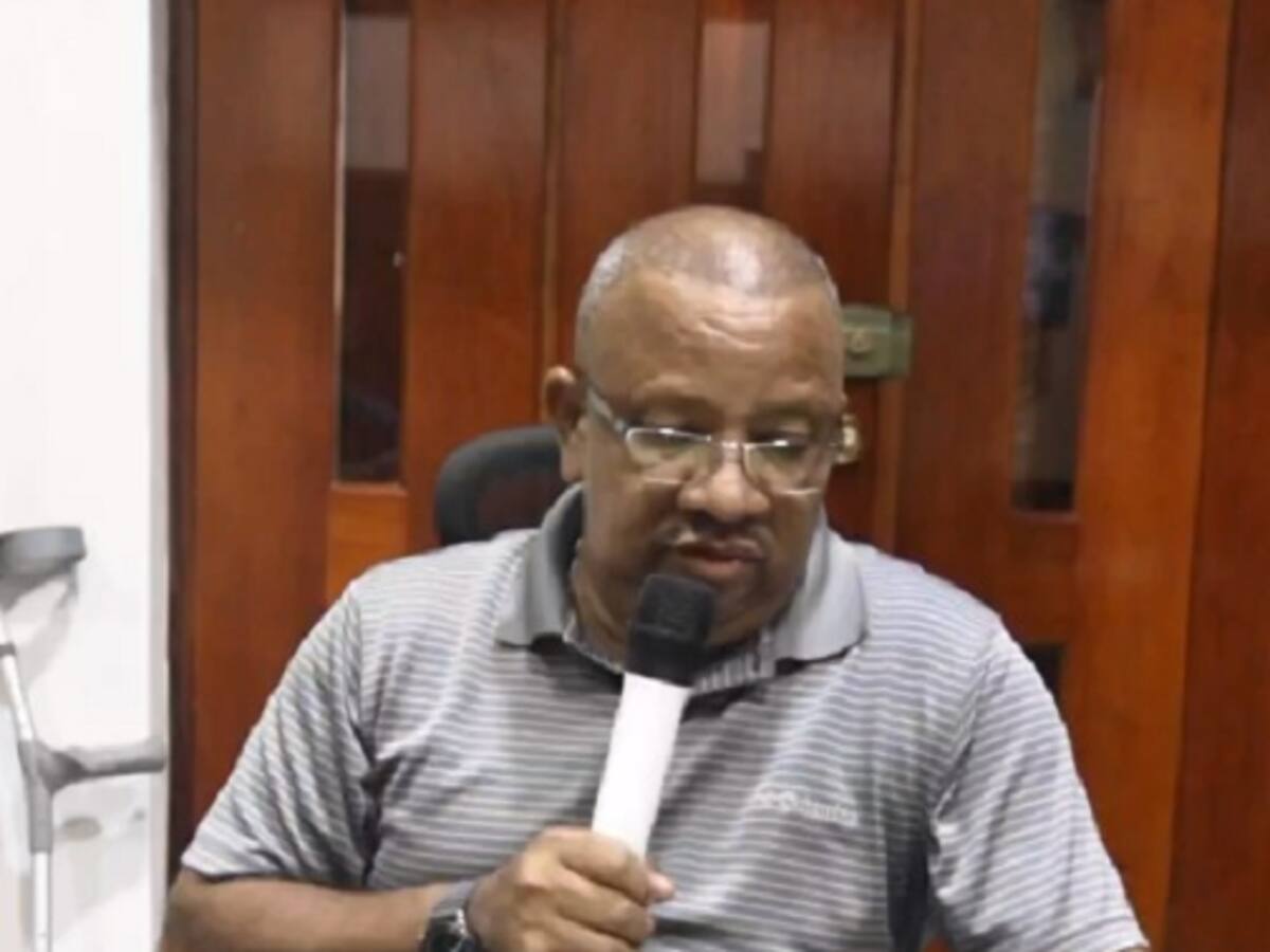 Concejal Rodrigo Reyes presentó denuncia contra alcalde Dau tras fuertes declaraciones