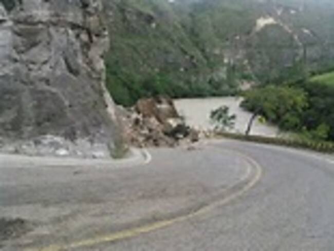 Paso será exclusivamente para vehículos de carga pesada.