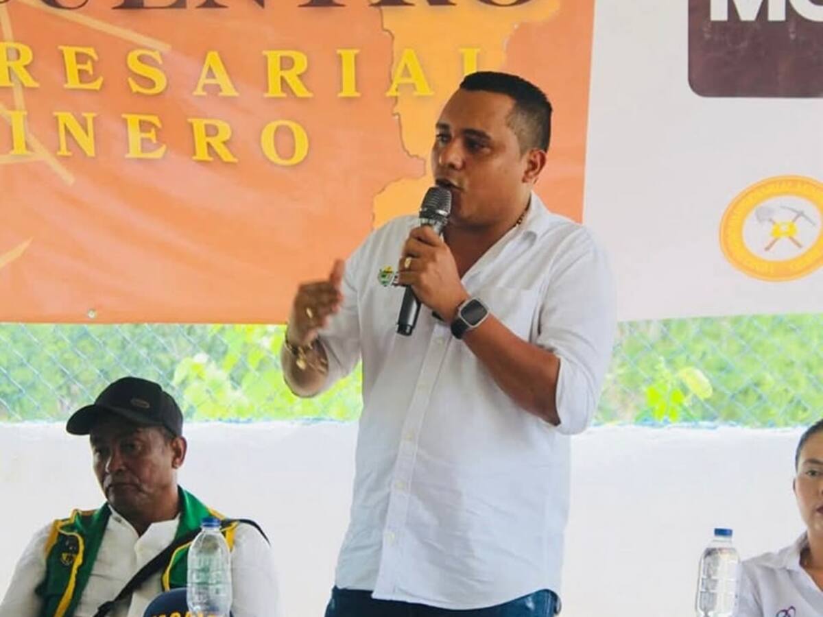 Alcaldía de Montecristo anuncia acciones legales contra Afinia por “cortes de energía concertados”